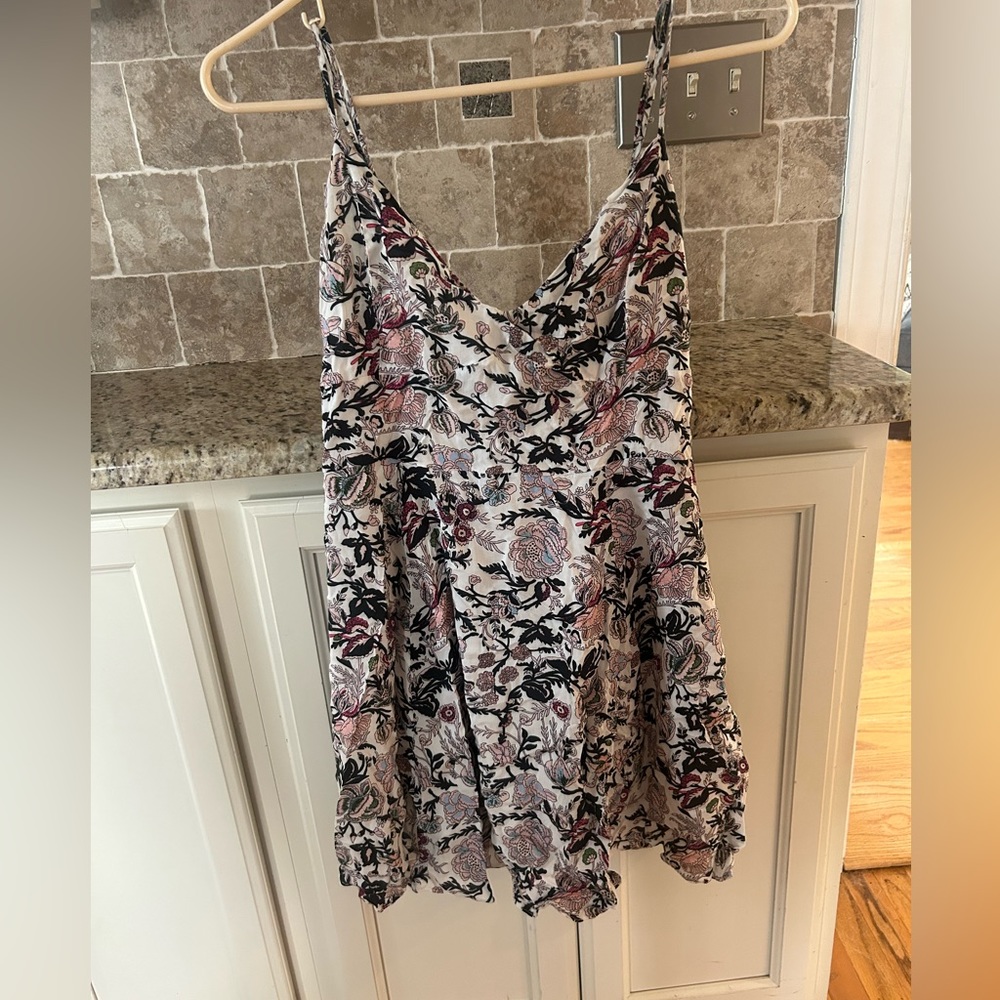American eagle size 10 but fits more like a small